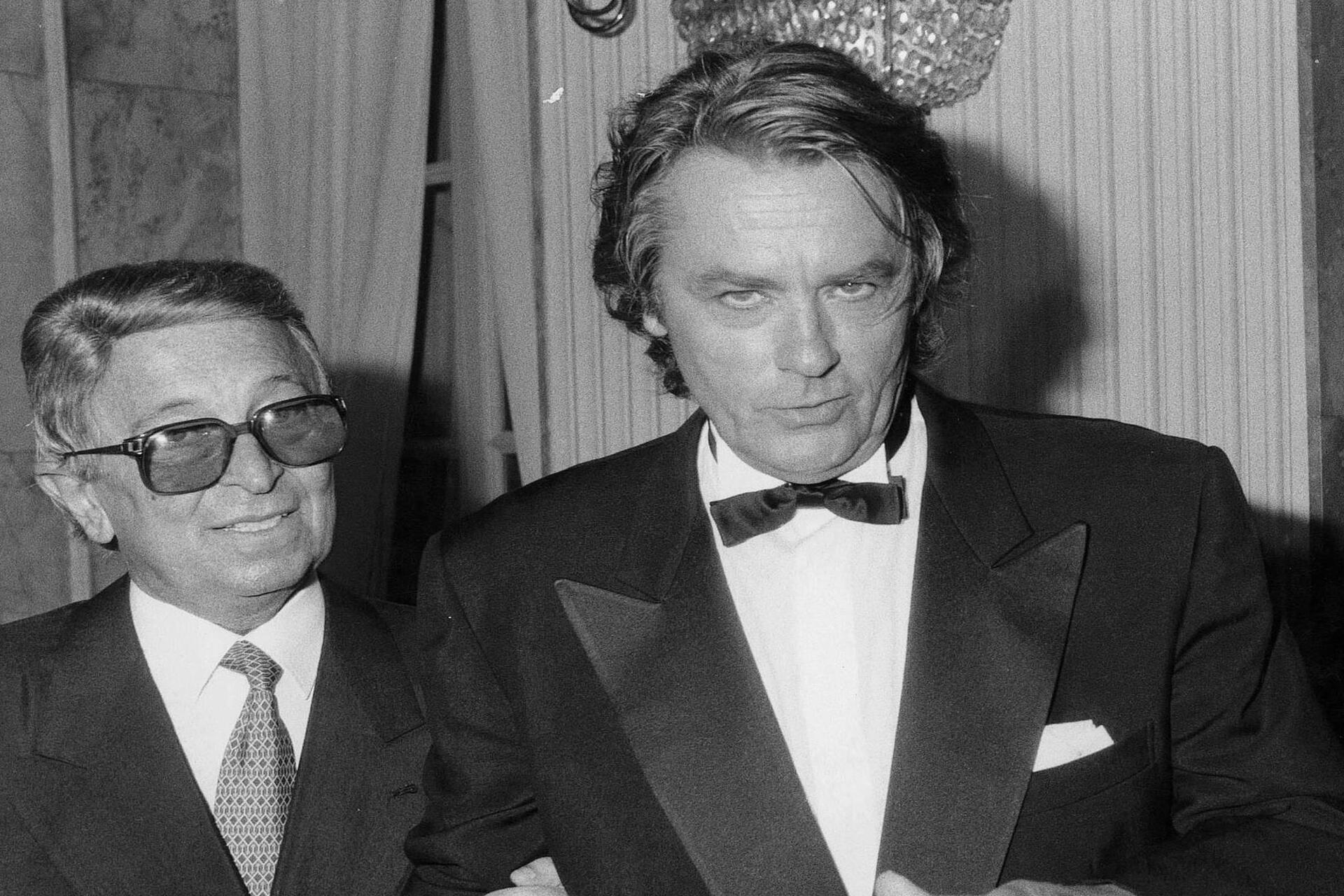 Alain Delon, l’addio a un’icona: il profondo legame con Pavia e la moda italiana