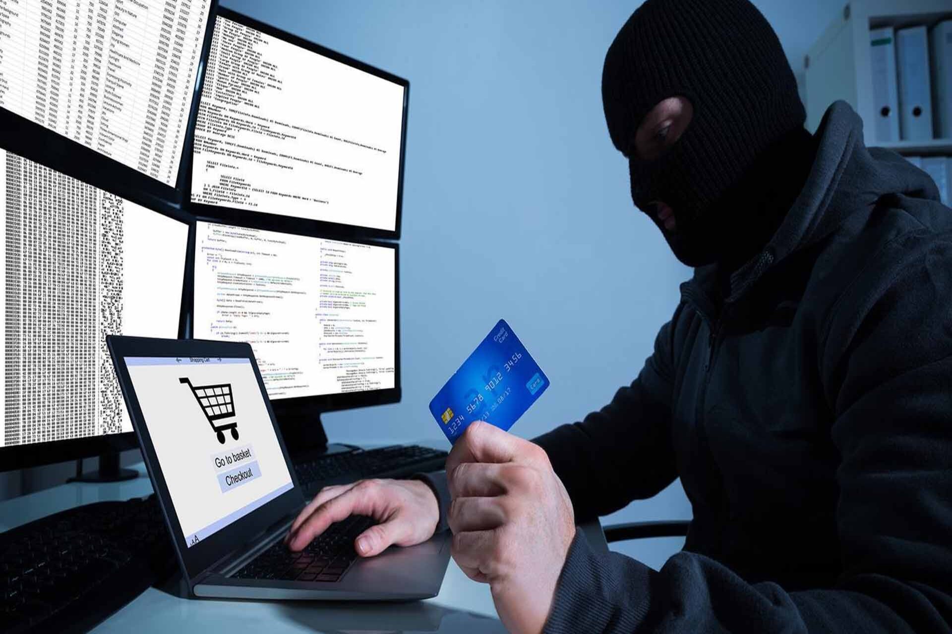 Furto con la Carta di Credito Smarrita: Denunciato un Recidivo