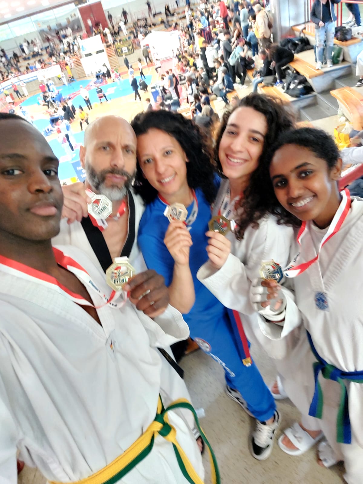 b1650371-9af4-4566-9731-feb4d1d4ade8.jpg