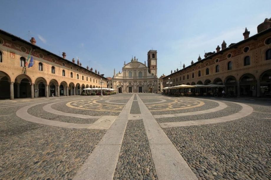 Piazza Ducale di Vigevano