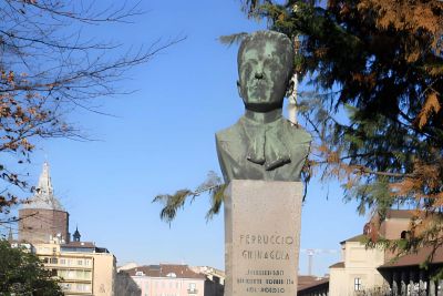 Colpi di pistola sul Ponte Coperto, uccidono  Ferruccio Ghinaglia - Spendiamo a Pavia