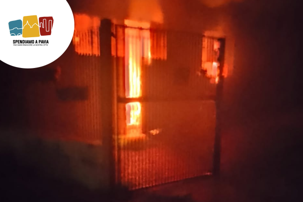 Incendio al rifugio Enpa di San Genesio: distrutto il magazzino con le scorte di cibo